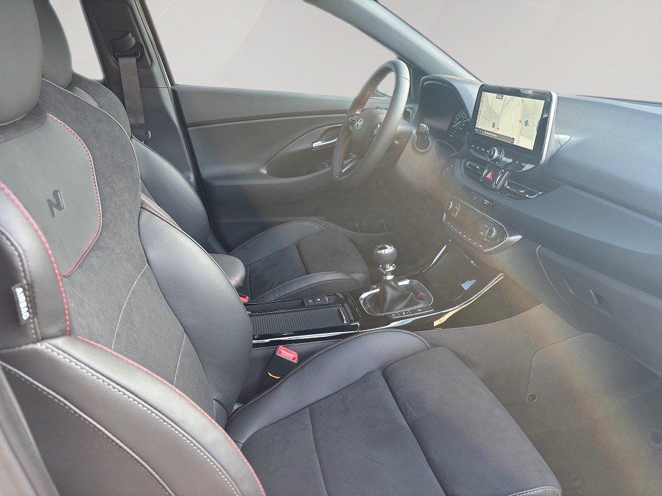 Fahrzeugabbildung Hyundai i30 1.5T 140PS 48V N LINE Sitz-Paket Panoramadac