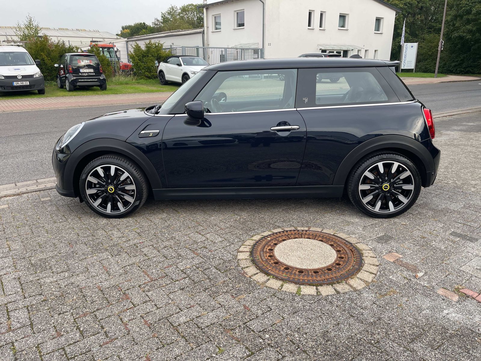 MINI Cooper SE YOUNIQUE TRIM + 2J-NEXT-GARANTIE imagem 2