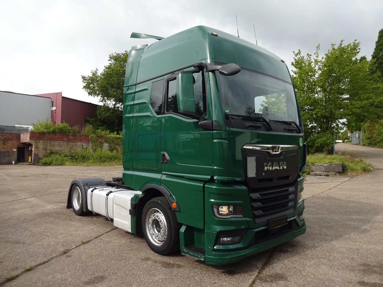 MAN 2 x TGX 18.470, XXL, Retarder, ACC, 2 x Tank