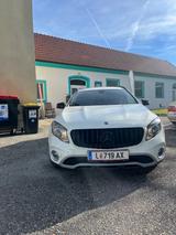 Mercedes-Benz GLA 180 - - Mercedes-Benz GLA 180 von privat