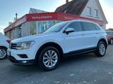 Volkswagen Tiguan Join 2.0 TDI AHK ACC PDC - Volkswagen Tiguan in Oldenburg