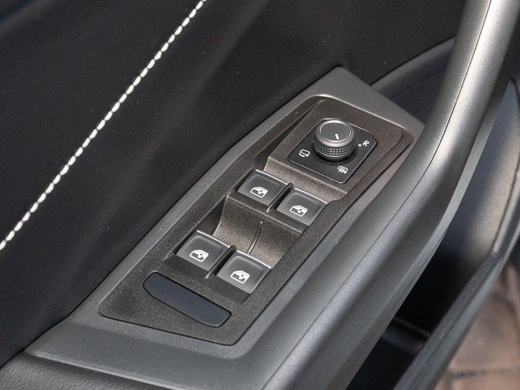 Volkswagen T-Roc Cabriolet Move +WR+NAVI+RFK+L/SHZ+LED+BC++