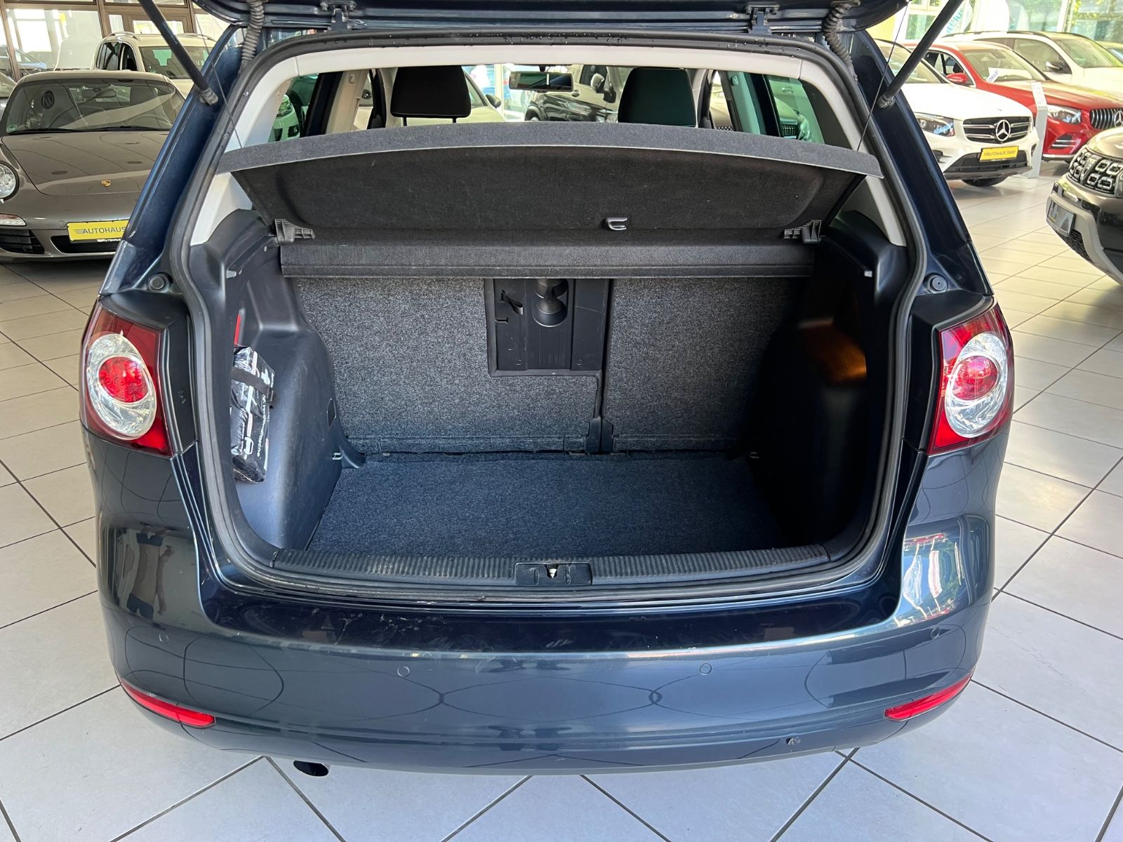 Fahrzeugabbildung Volkswagen Golf Plus 1.6 TDI Match * 1.HAND *