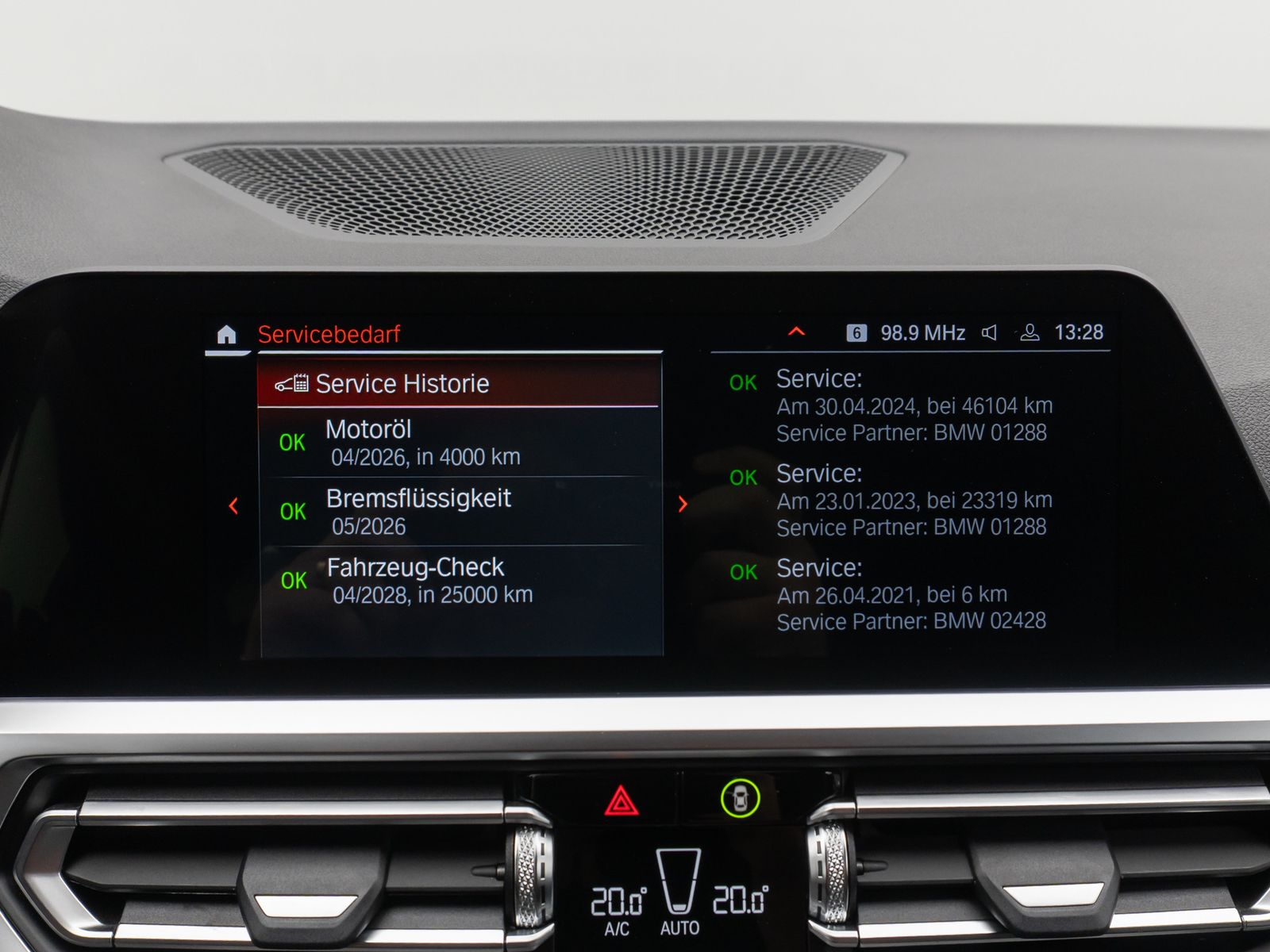 Fahrzeugabbildung BMW 320d M Sport Kamera CockPitPro DAB LED Alarm