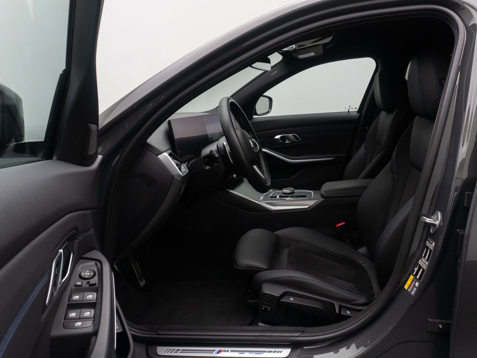 Fahrzeugabbildung BMW 330e M Sport DAB FernlichtAs HiFi Cockpit+19Zoll