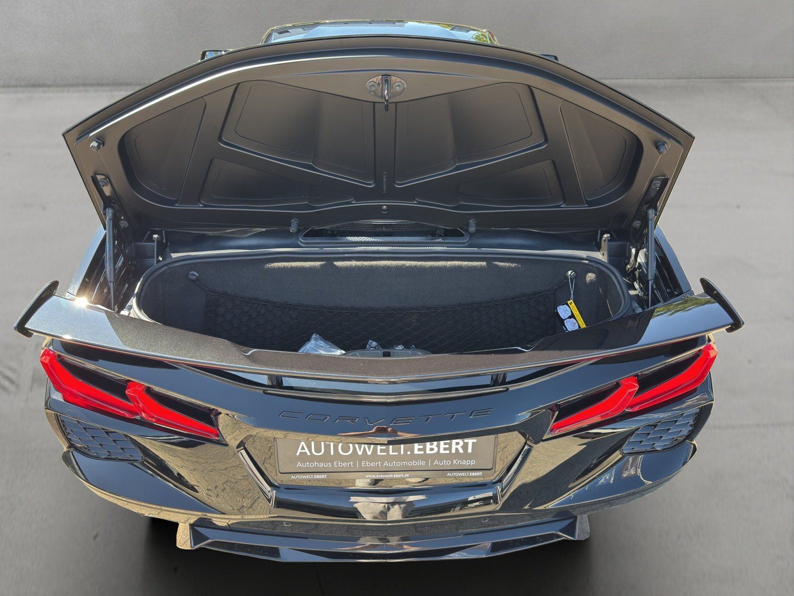 Fahrzeugabbildung Corvette C8 Cabrio 3LT MY2026 MAGNETIC/LIFT/BLACK