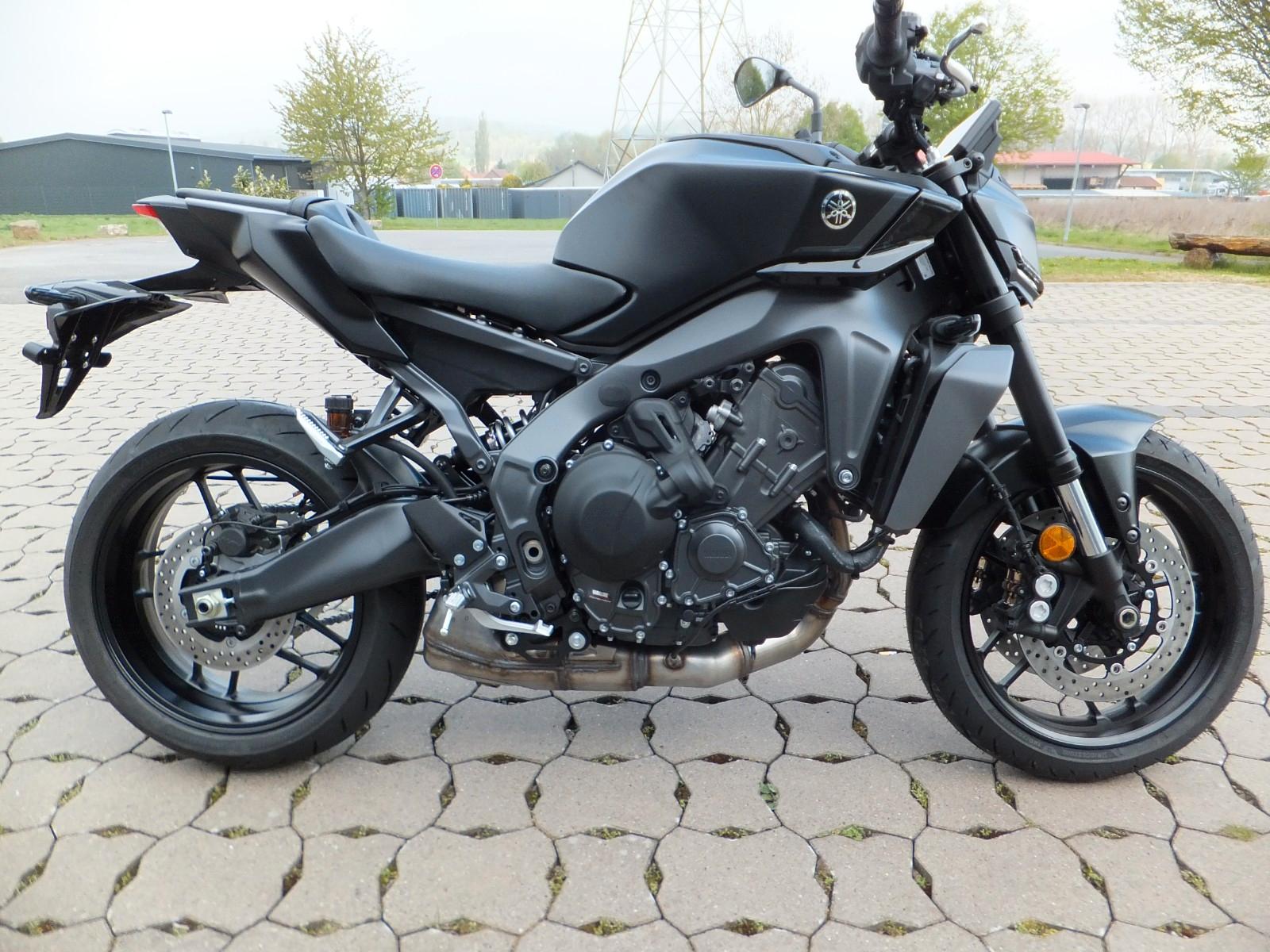 Yamaha MT 09 Y-AMT 2025 5 J. Garantie Schaltautomat