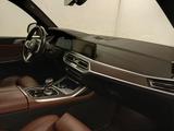BMW X7 M50i LED/LEDER/HUD/STHZ/PANO/ACC/SURROUND VIE - BMW X7
