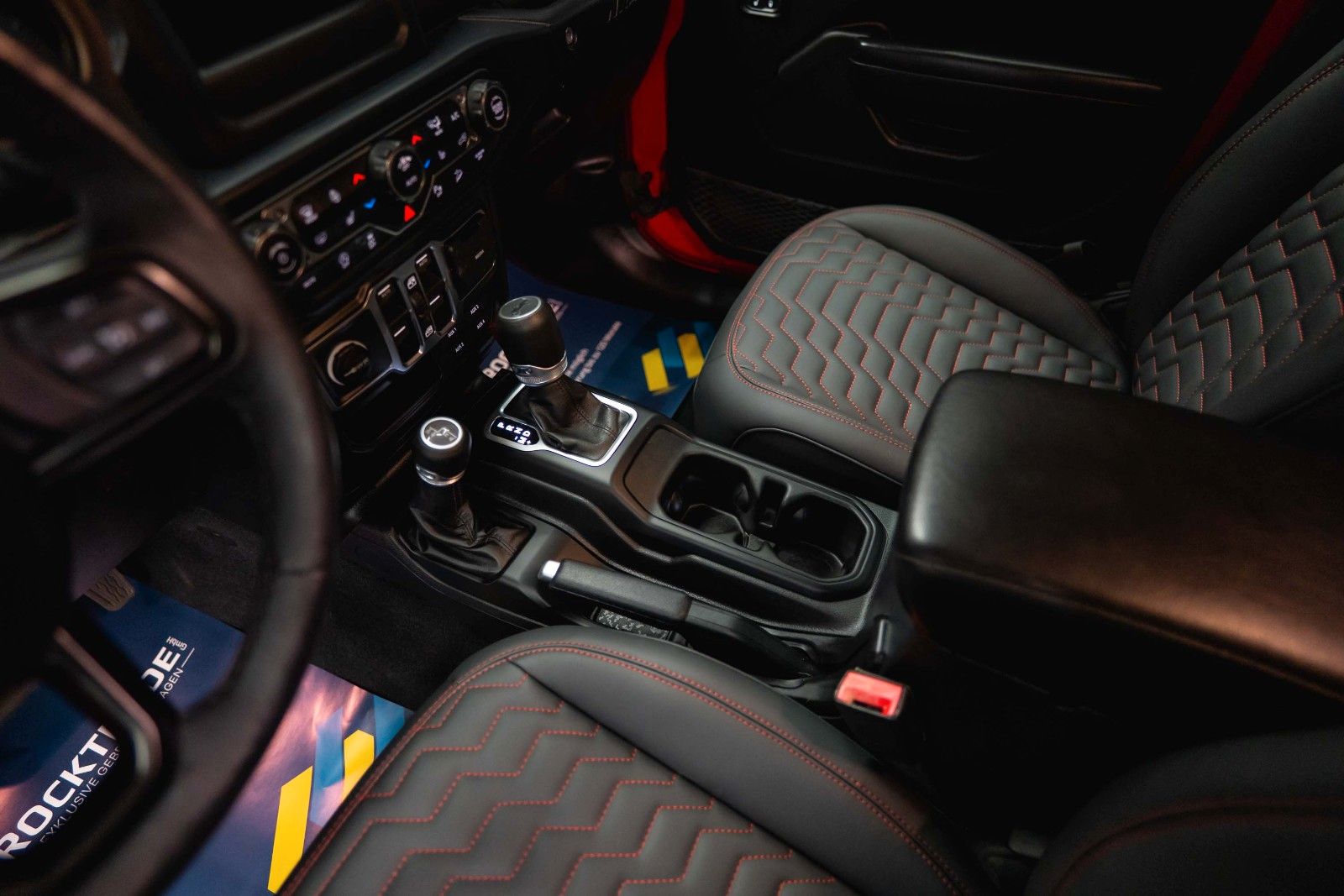 Fahrzeugabbildung Jeep Wrangler 2.0 T UNLIMITED SPORT S OFFROAD 4x4 LED
