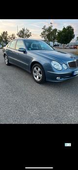 Mercedes-Benz Mercedes E 240 - gebrauchte Mercedes-Benz E 240 aus dem Jahr 2002