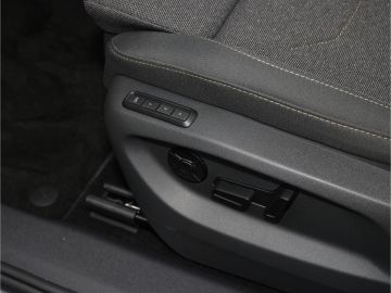 Skoda Kodiaq Selection 2.0 TDI 4x4 DSG LED AHK Kamera