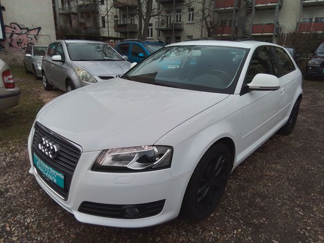 Audi A3 1.6 Ambition Automatik