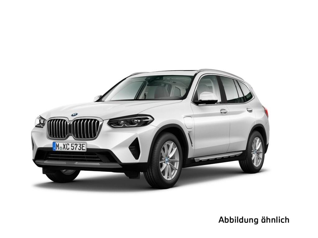 BMW X3 xDrive 30e Park-Assistent Pano AHK LED DAB