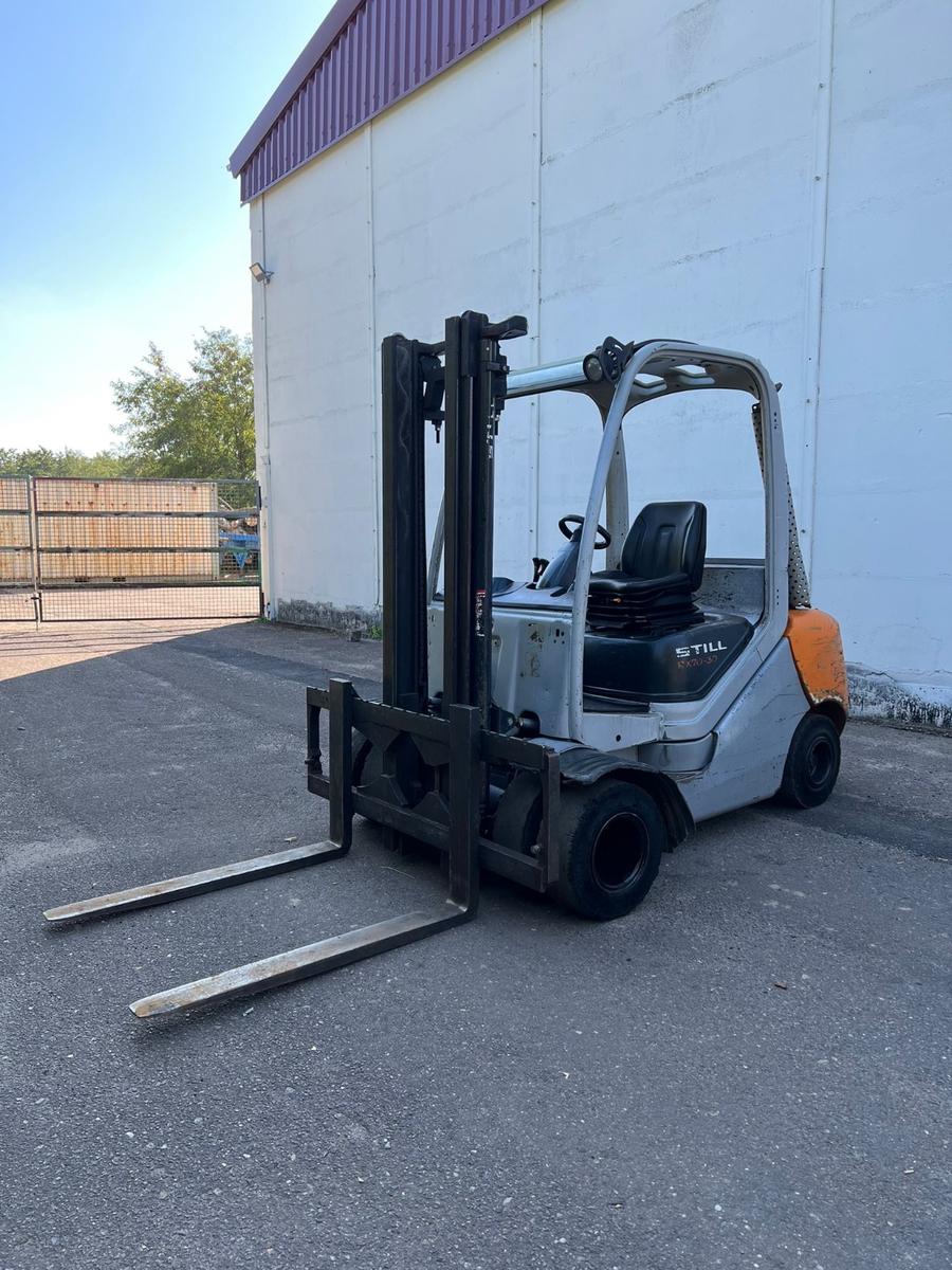 Still RX70-30 Diesel - Zwillingsbereifung