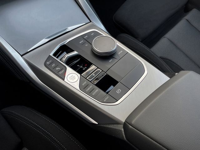 Foto Nummer 10: BMW 240i xDrive