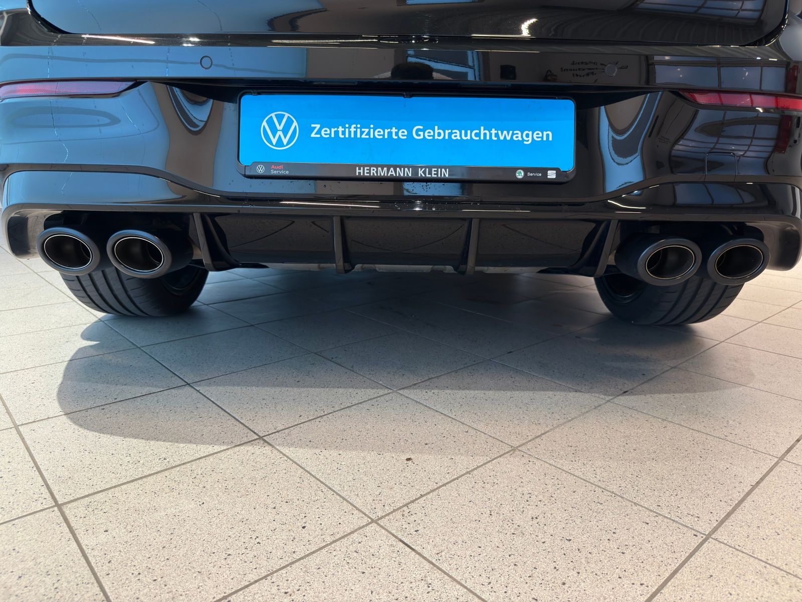 Volkswagen Golf VIII 2.0 TSI R Black Edition 4Motion foto 19