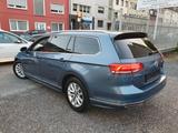 Volkswagen Passat Variant  2.0TDI**R-Line*DSG*Navi*Pdc*SH** - Volkswagen Passat Variant in Krefeld