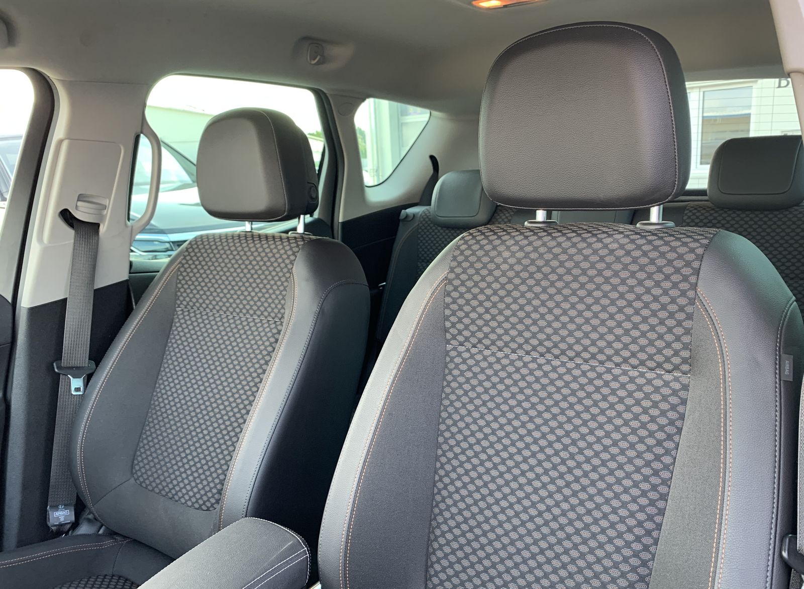 Fahrzeugabbildung Opel Meriva 1.4*Innovation*Cam*AHK*LHZ*SHZ*Temp*PDC*
