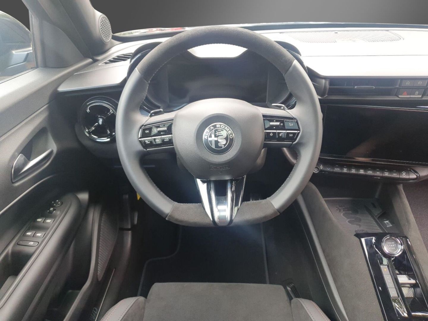 Fahrzeugabbildung Alfa Romeo Junior Ibrida SPECIALE -Lehmann-Sportivo-SABELT-