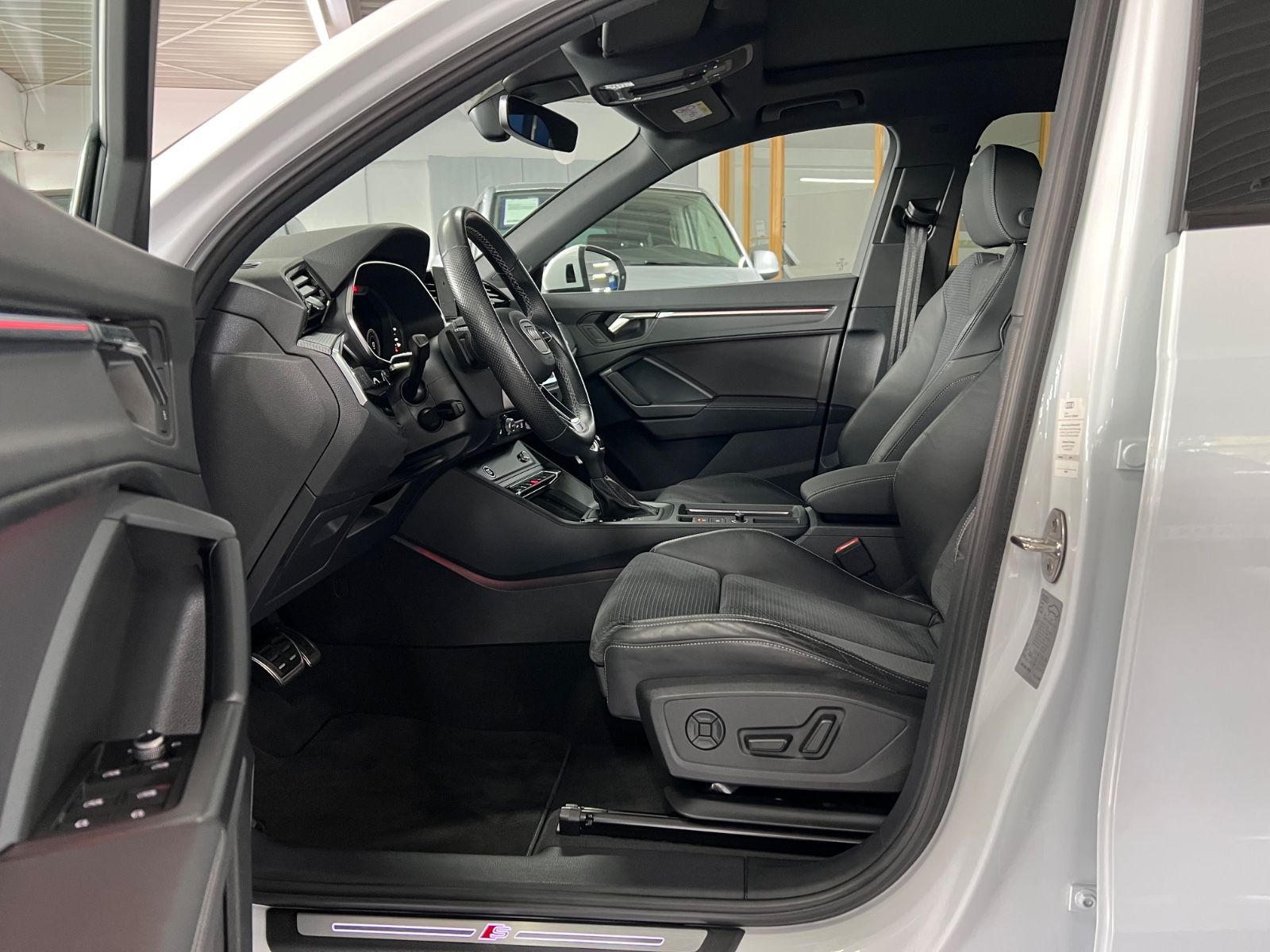 Audi Q3 35 TFSI S line UNGLAUBLICH VIELE EXTRAS foto 18