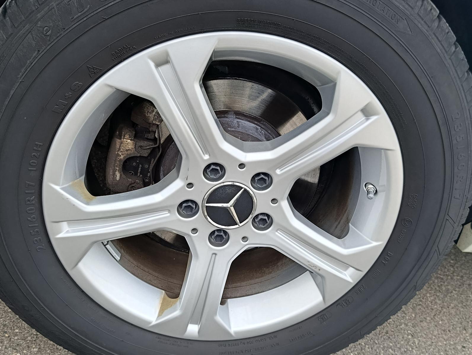 Mercedes-Benz GLK350 2011 — photo 26