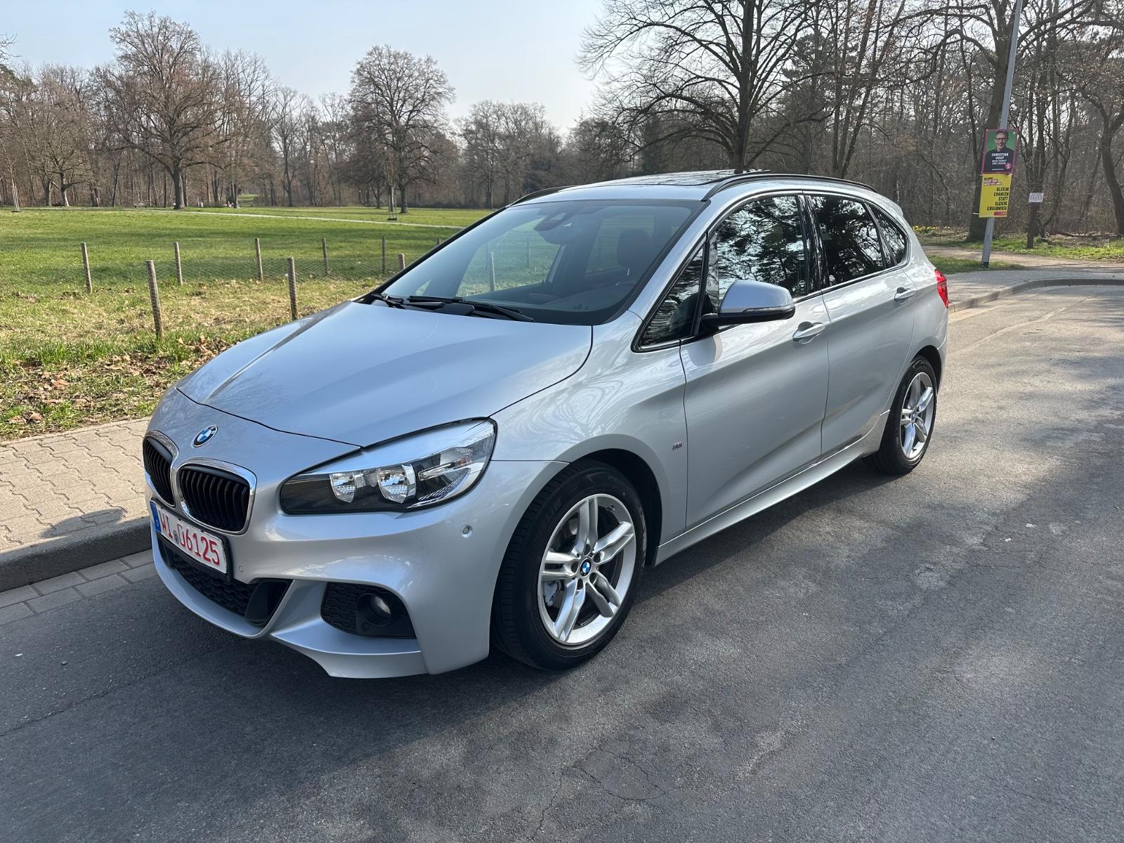 BMW 218d Active Tourer *M-SPORTPAKET - PANO*
