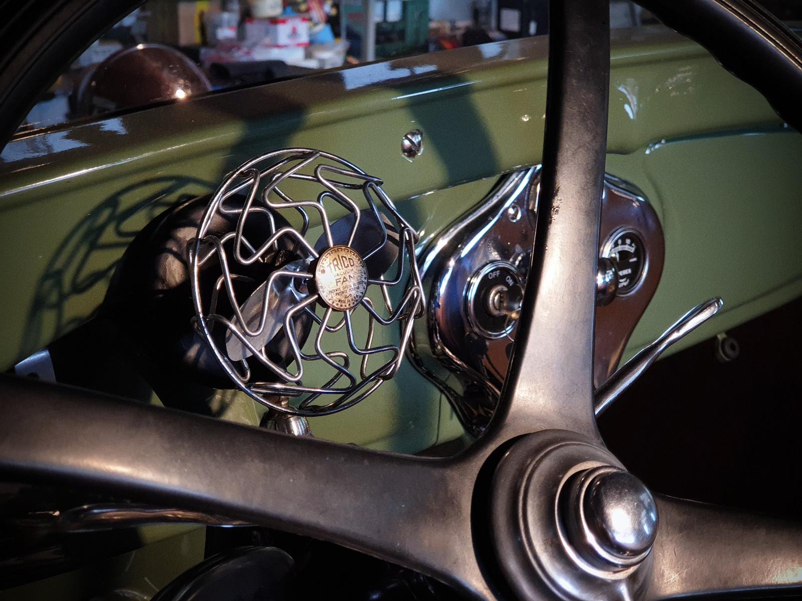 Ford Model A "Special Coupé" mit Police Head