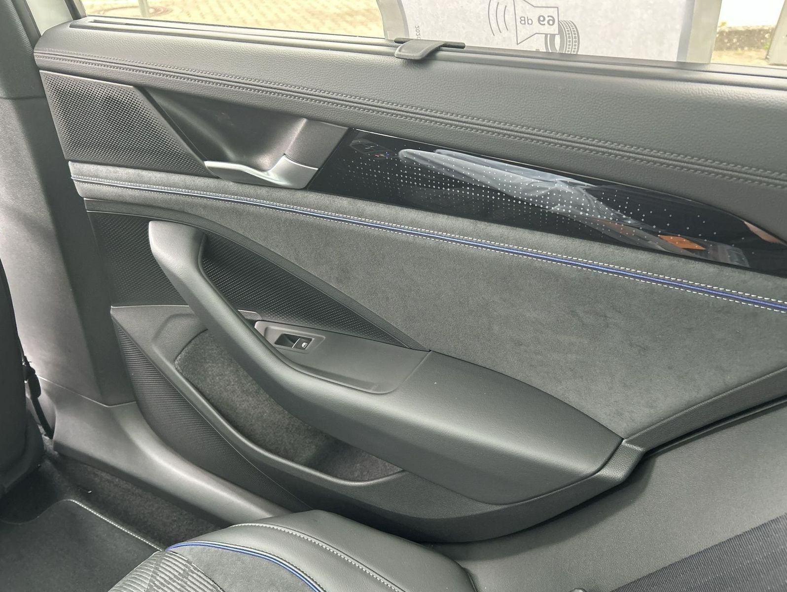 Volkswagen Passat - Bild 9