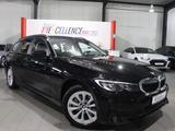 BMW 330e Touring Advantage / LIVE-COCKPIT-PRO / LED - BMW 330 mit Hybrid-Antrieb