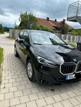 BMW 216 Active Tourer 8fach AHK Driv.Assist+ Sitz. - BMW 216 Active Tourer von privat