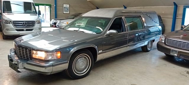 Cadillac LEICHENWAGEN-60.000KM-5.7c.c