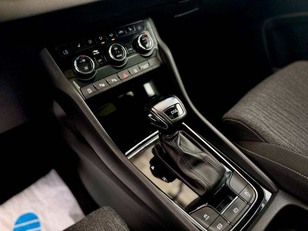 Skoda Karoq Style DSG Virtual+RKam+Pano+Navi – Ansicht 12