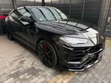 Lamborghini Urus 4.0 V8 Autom. Alcantara B&O 23Zoll Mansory - Lamborghini Urus: Mansory