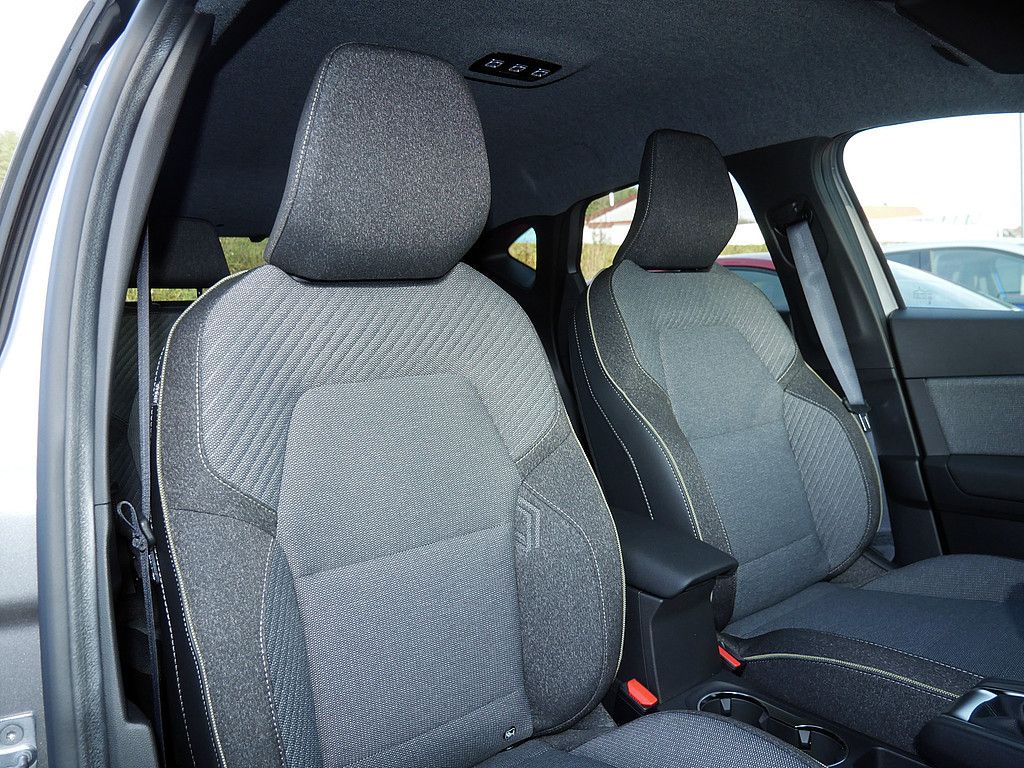 Fahrzeugabbildung Renault Captur Techno TCe 115