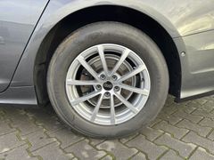 Fahrzeugabbildung Audi A6 Avant 40 TDI S-Line Matrix HUD ACC Carplay...