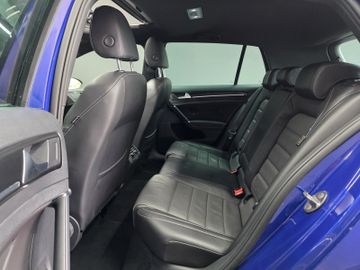 Volkswagen Golf - 12