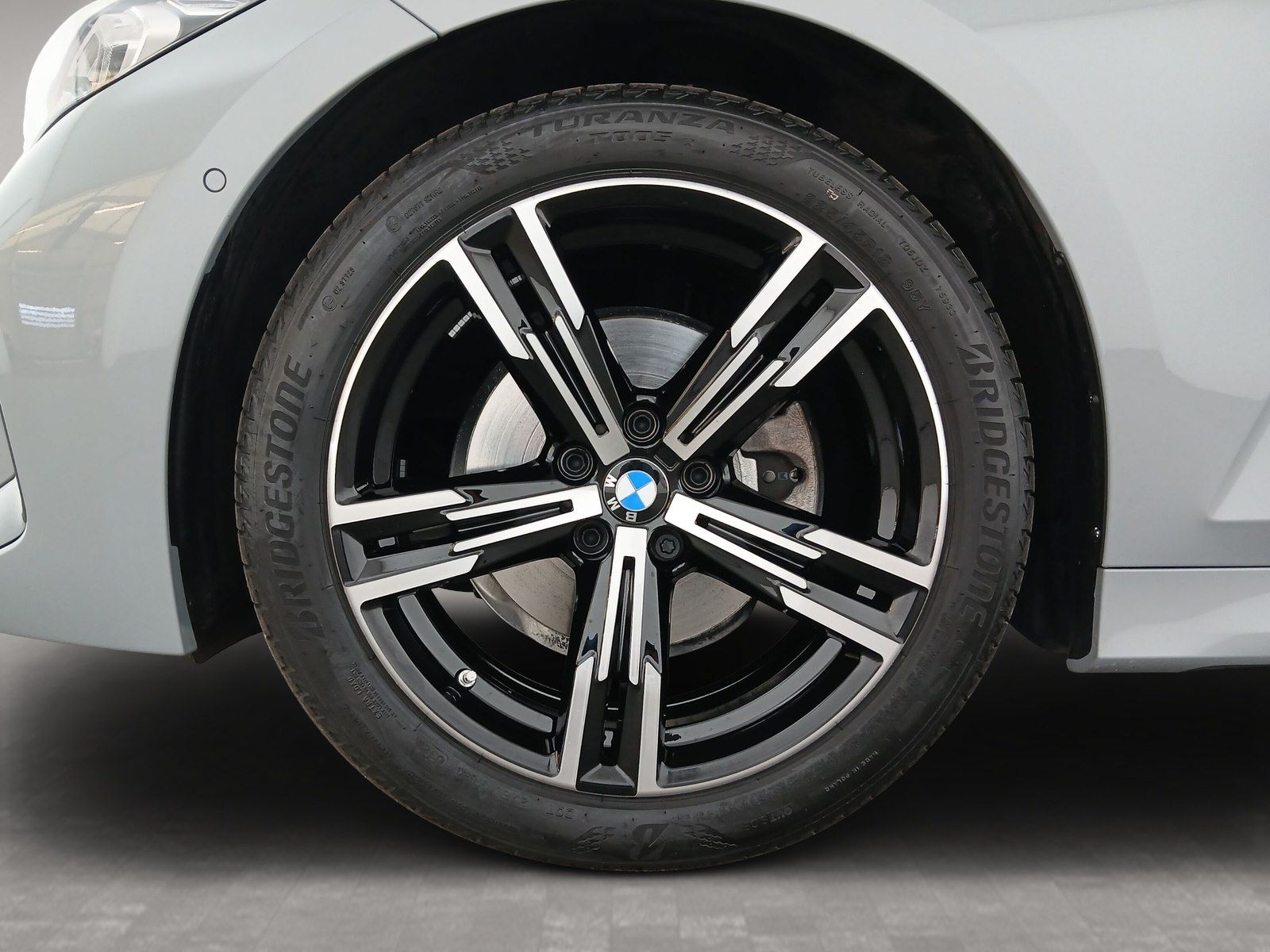 BMW 320 - Bild 8