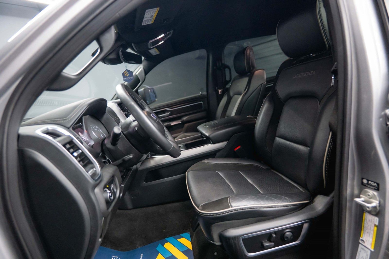 Fahrzeugabbildung Dodge RAM 5.7 V8 HEMI 4x4 LARAMIE Limited Offroad LED