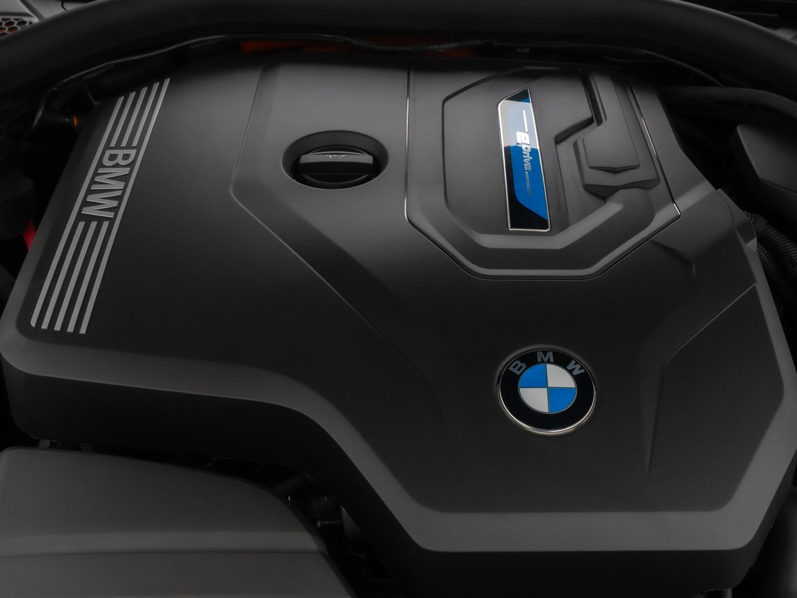 Fahrzeugabbildung BMW 330e M Sport Pro Kamera HUD DAB H/K Komfort 19"