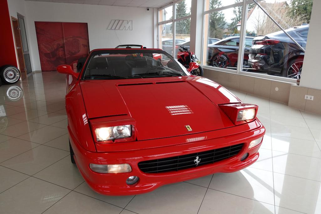 Ferrari F355