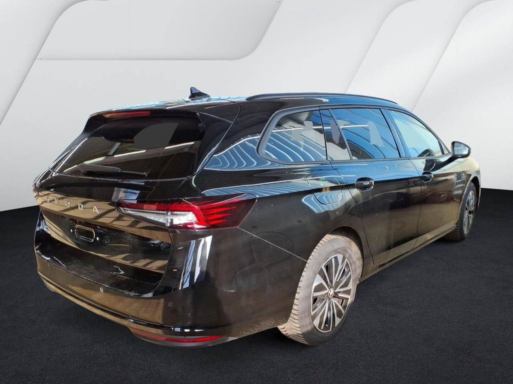 Skoda Superb - Bild 2
