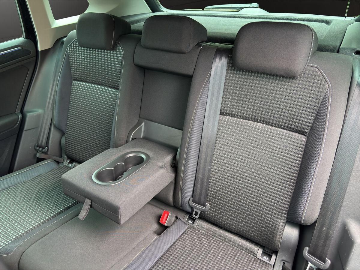 Tiguan United 2.0 TDI DSG AHK ACC PDC NAV LED