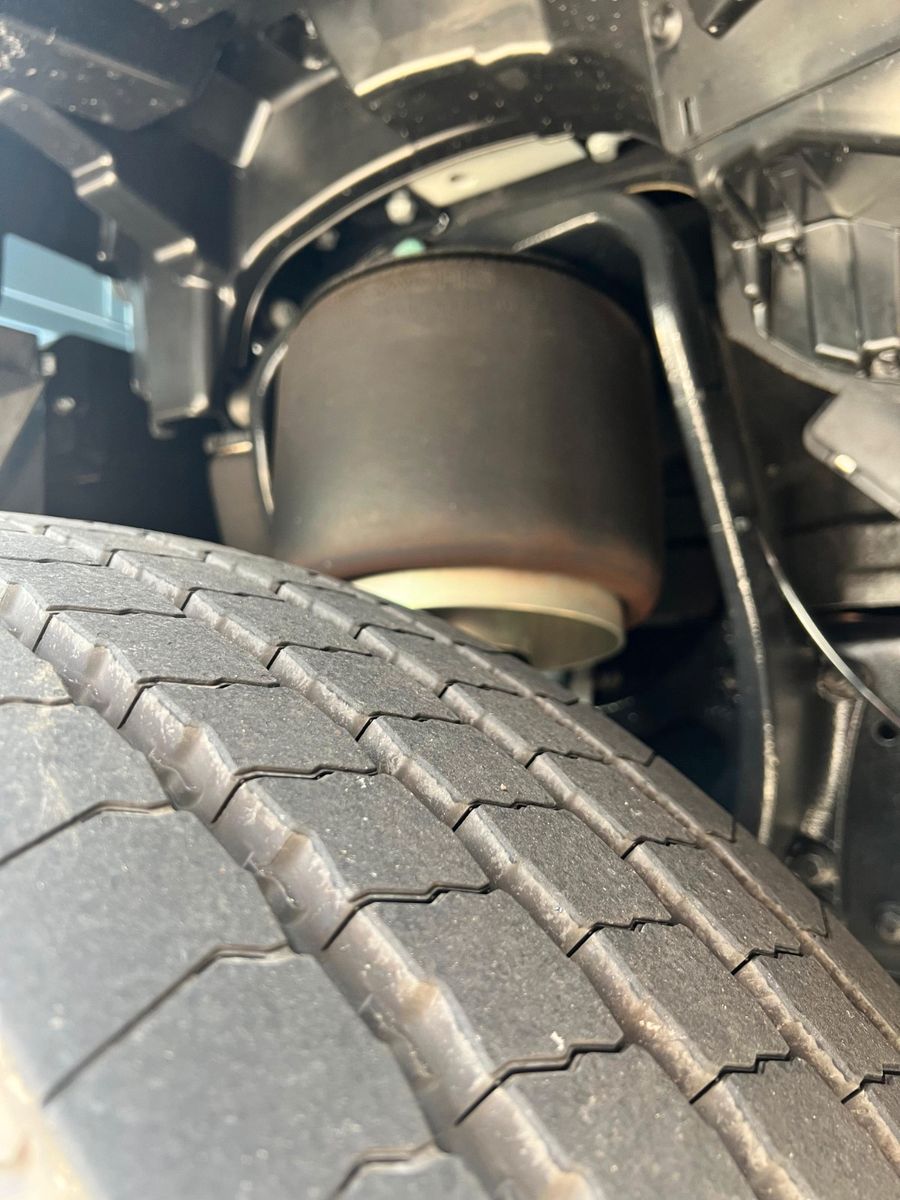 Fahrzeugabbildung MAN 26.480 6x2-4 LL CH