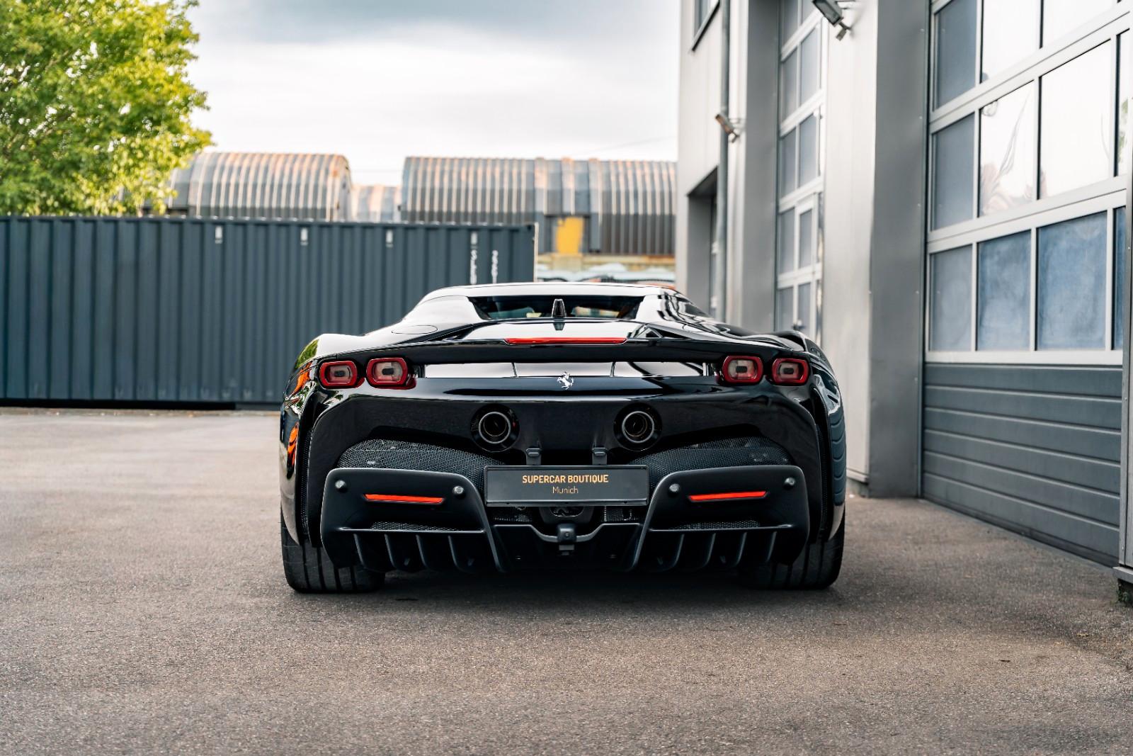 Ferrari SF90 Spider//ARANCIO//AFS//LIFT//CARBON//360-CAM