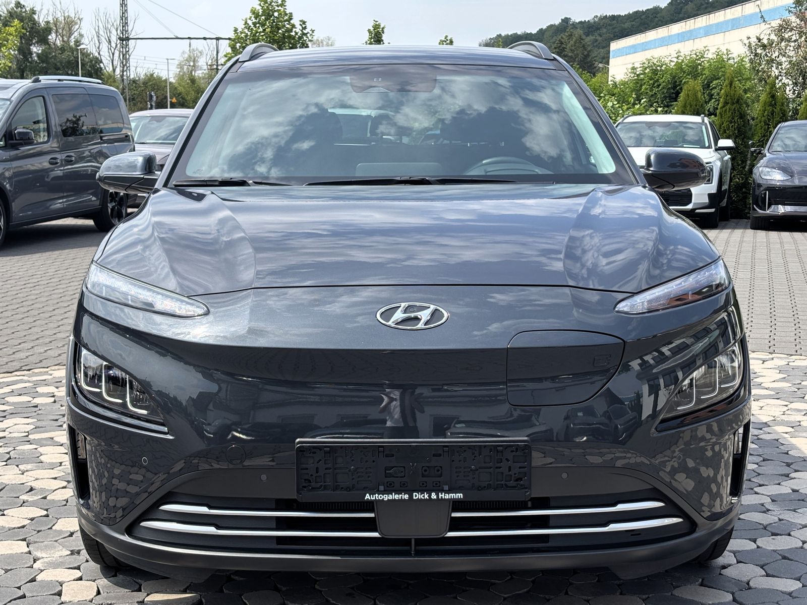 Hyundai Kona Elektro Trend LED HUD NAV KRELL WÄMPU 64KWh imagem 3