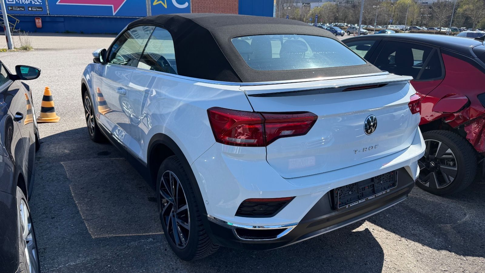 Volkswagen T-Roc Cabriolet Style Leder AHK Navi Park-Assist foto 2