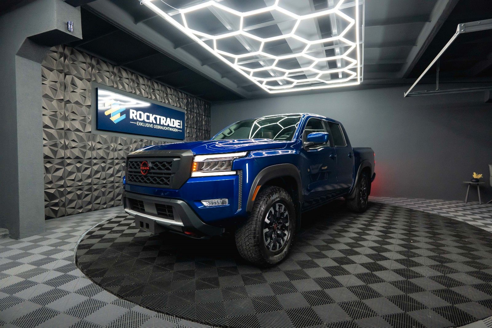 Fahrzeugabbildung Nissan Frontier 3.8 V6 4x4 PRO-4X Offroad *Pano*ACC*LED