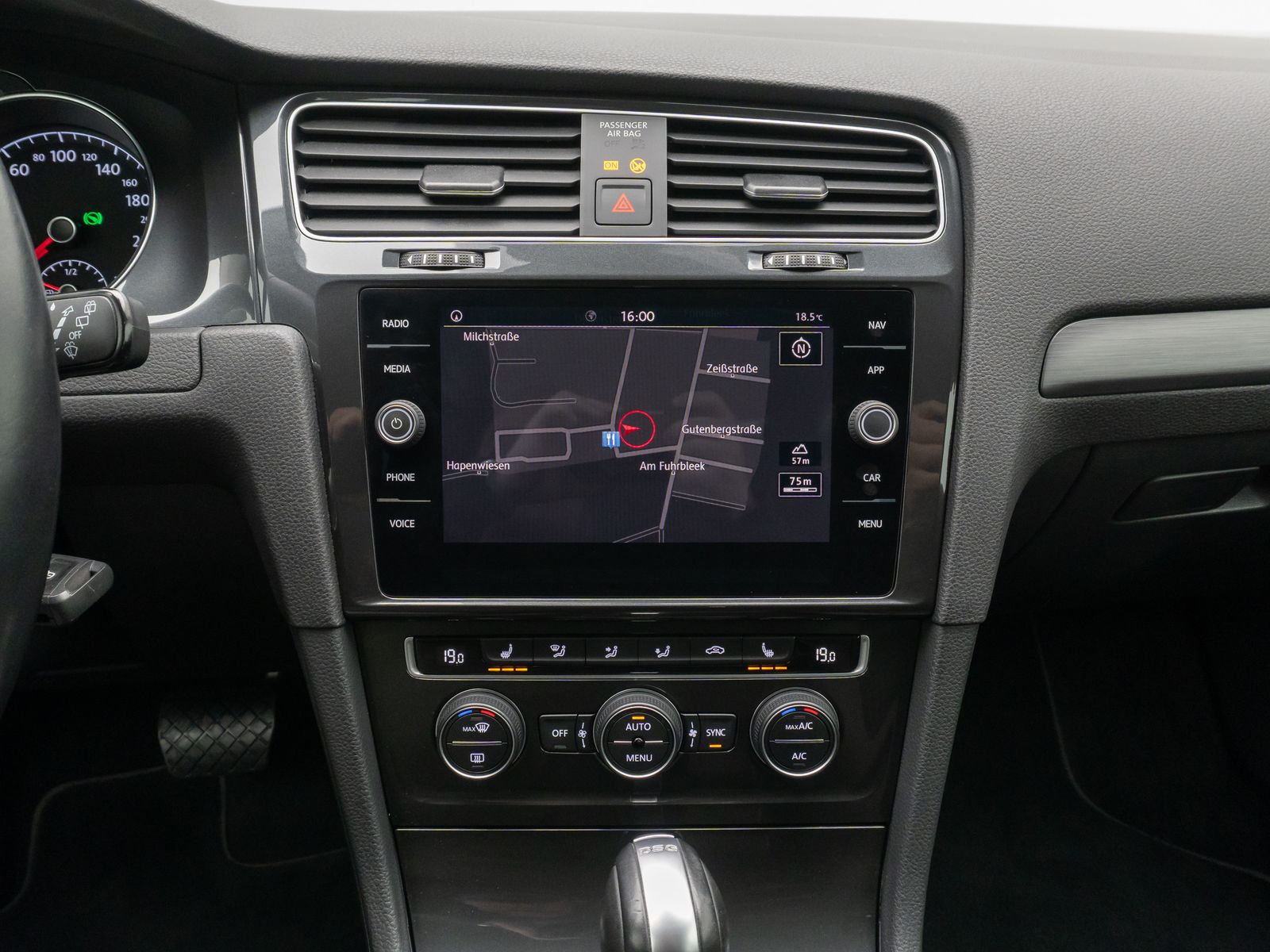 Fahrzeugabbildung Volkswagen Golf VII Variant Comfortline BMT/Start-Stopp PDC