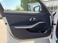 BMW 330 - Vorschau Bild 18