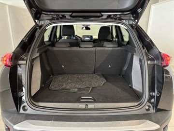 Fotografie des Peugeot 2008 Elektro Active Pack